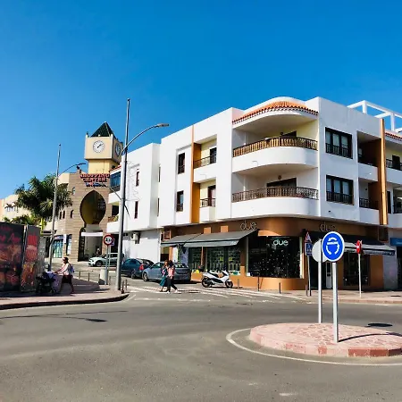 Golden Wave アパート *